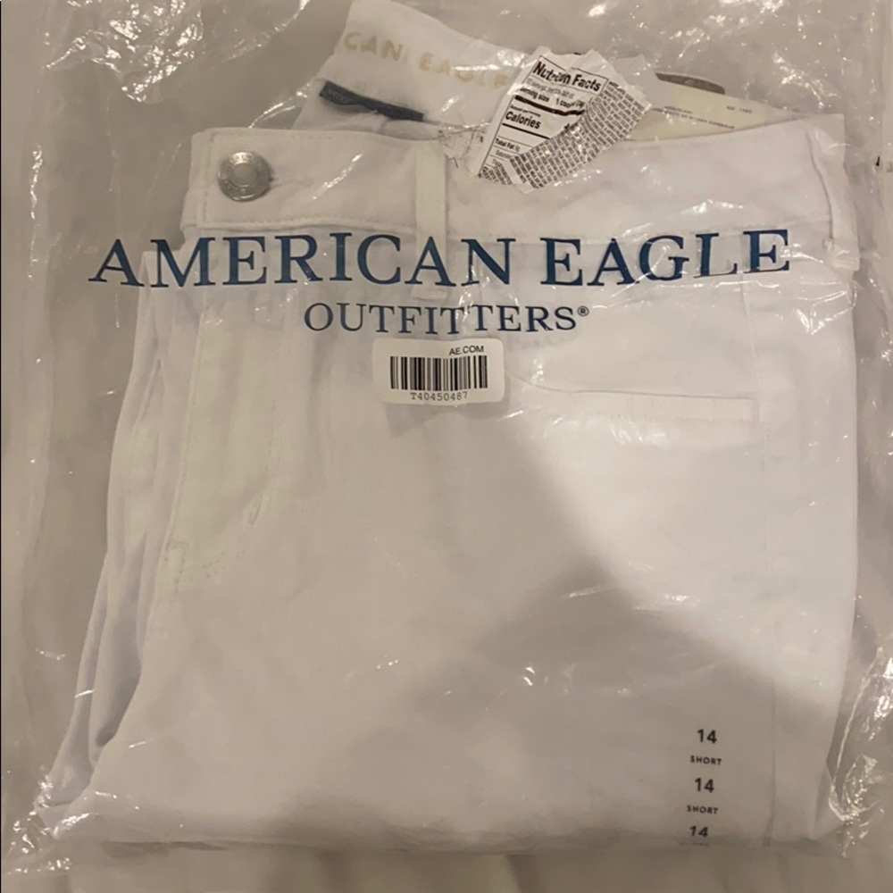 American Eagle White Stretch Jeans